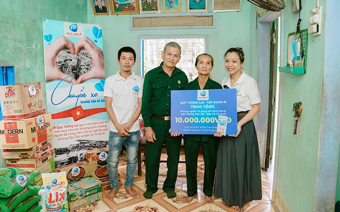 Hình ảnh tổng quan Hi88 và thương hiệu co88, thể hiện sự uy tín và đa dạng trò chơi cá cược trực tuyến